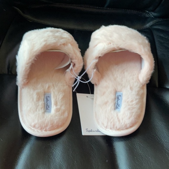 Fuzzy Slippers - Picture 5 of 10
